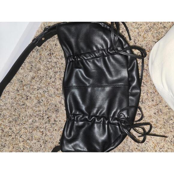 No Boundaries Black Recycled Polyester‎ Shoulder Bag - Picture 4 of 12